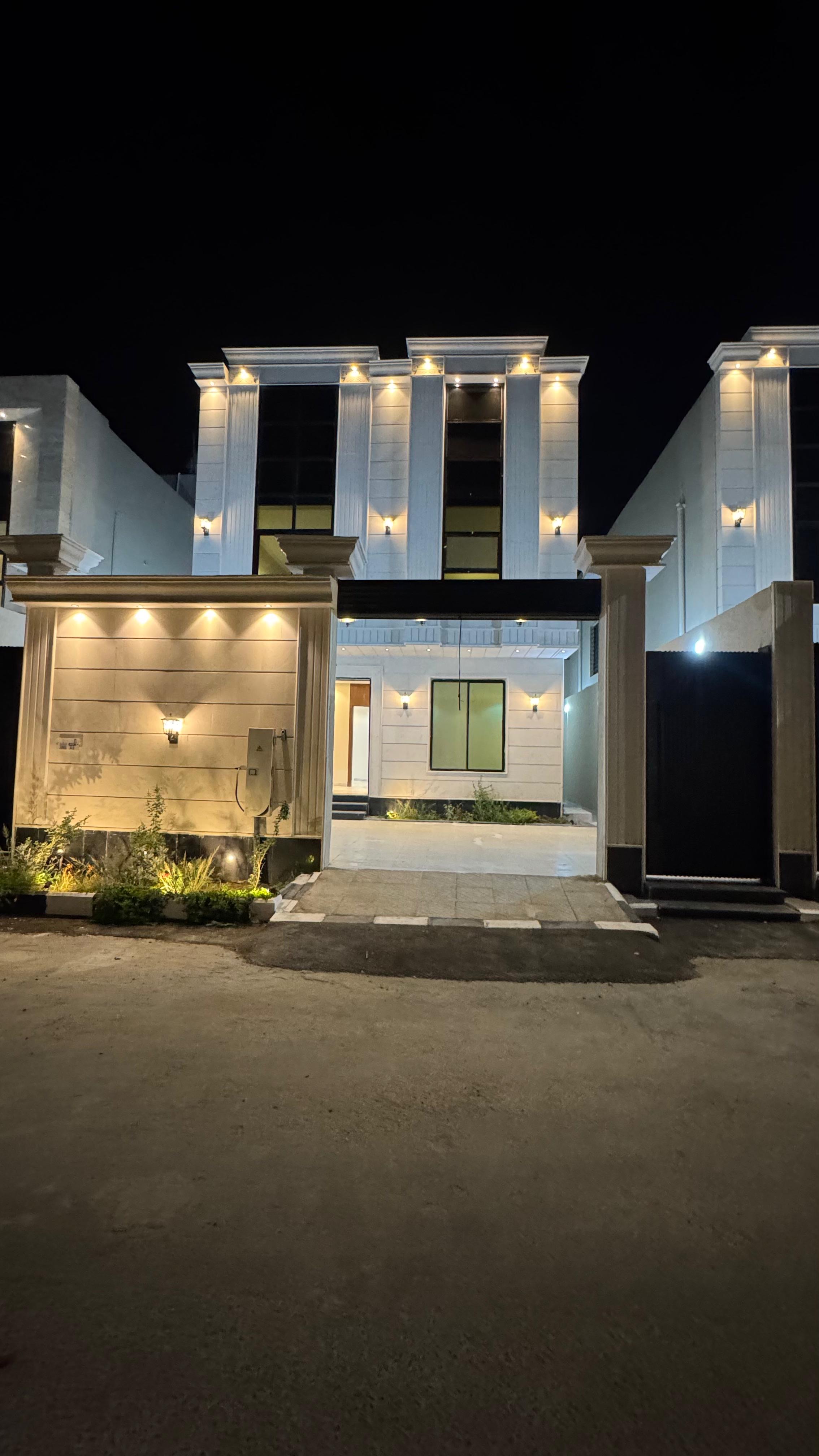 صورة عقار: فله دورين